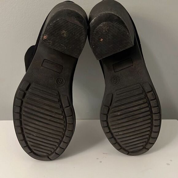 Merona Women's Black Classic Wedge Heel Slip On Slimming Ankle Boots Size 8 - Picture 8 of 11